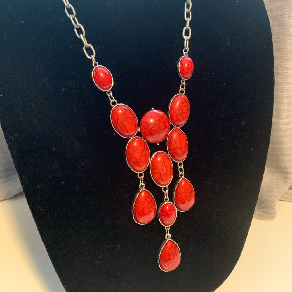 Statement necklace